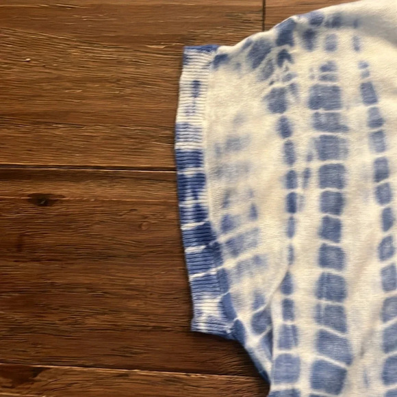 Michael Kors Blue and White Tie Dye Round Neck Short Sleeve Shirt Size S - Picture 4 of 7